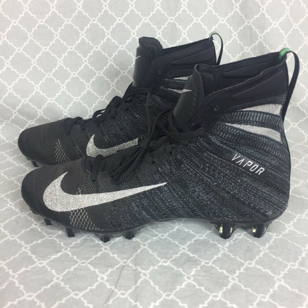 Nike Vapor Untouchable 3 Elite Football Cleats
